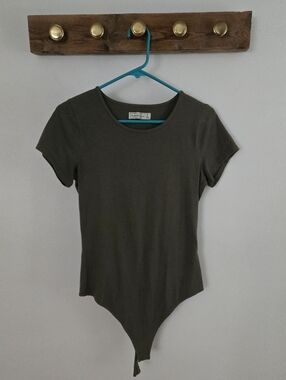 Abercrombie & Fitch Olive Short-Sleeve Bodysuit
